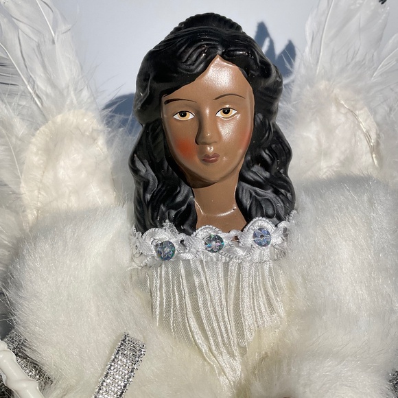African American Angel Christmas Tree Topper - Wings Light Up - 16.5 Inch - Picture 3 of 14